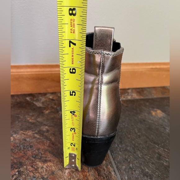 Madden Girl Barbiee pewter silver pull on ankle block heel bootie. Size 6.5 - Picture 10 of 15